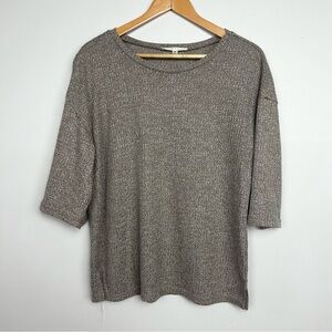 Cyrus 3/4 length sleeve in warm grey